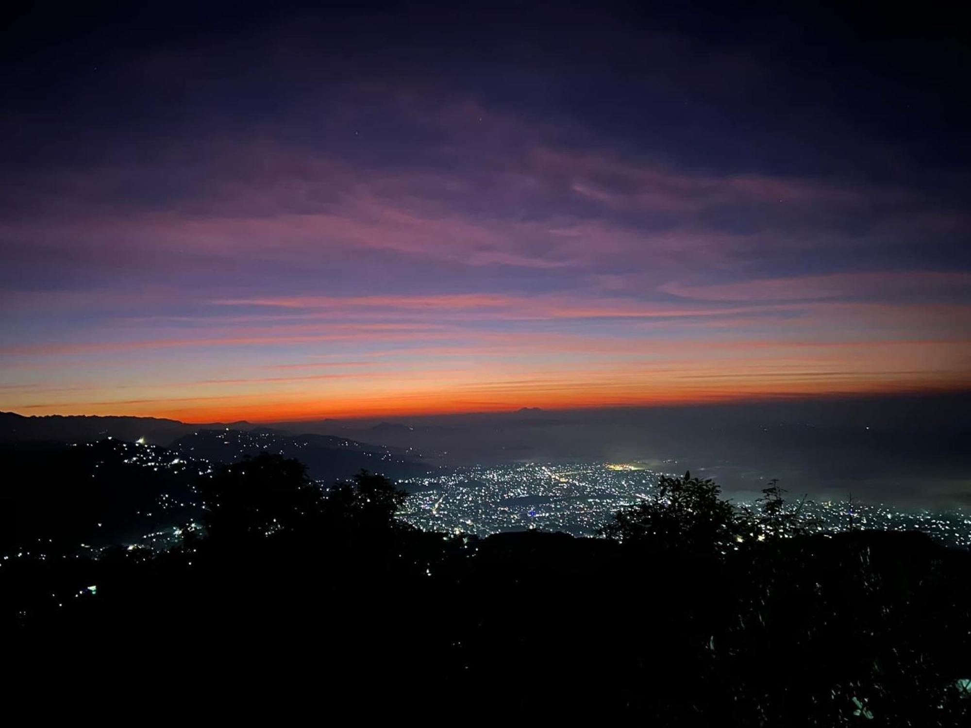 Superview Lodge, Best Himalayan Sunrise In Sarangkot Pokhara Exterior foto